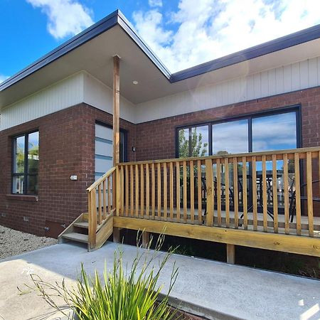 Cedar Cottages Blackmans Bay Экстерьер фото