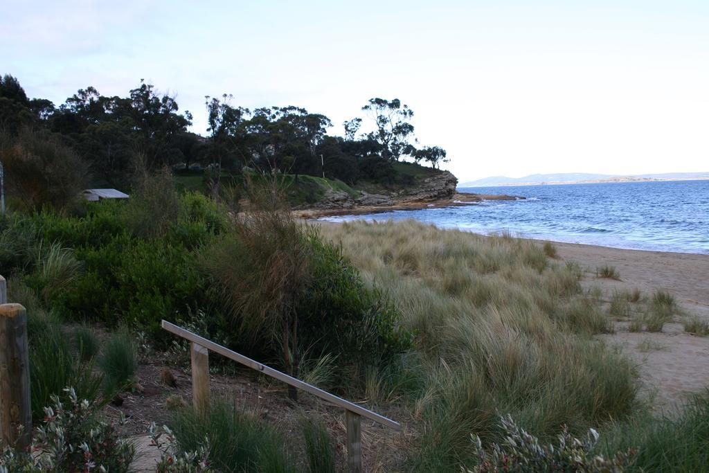 Cedar Cottages Blackmans Bay Экстерьер фото