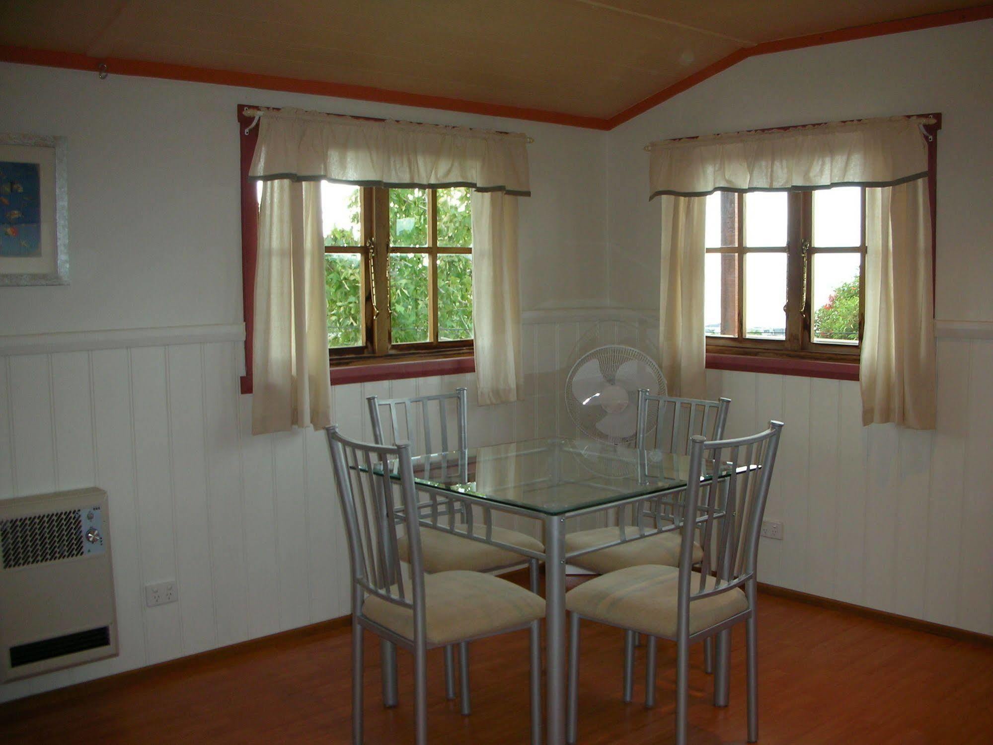 Cedar Cottages Blackmans Bay Экстерьер фото