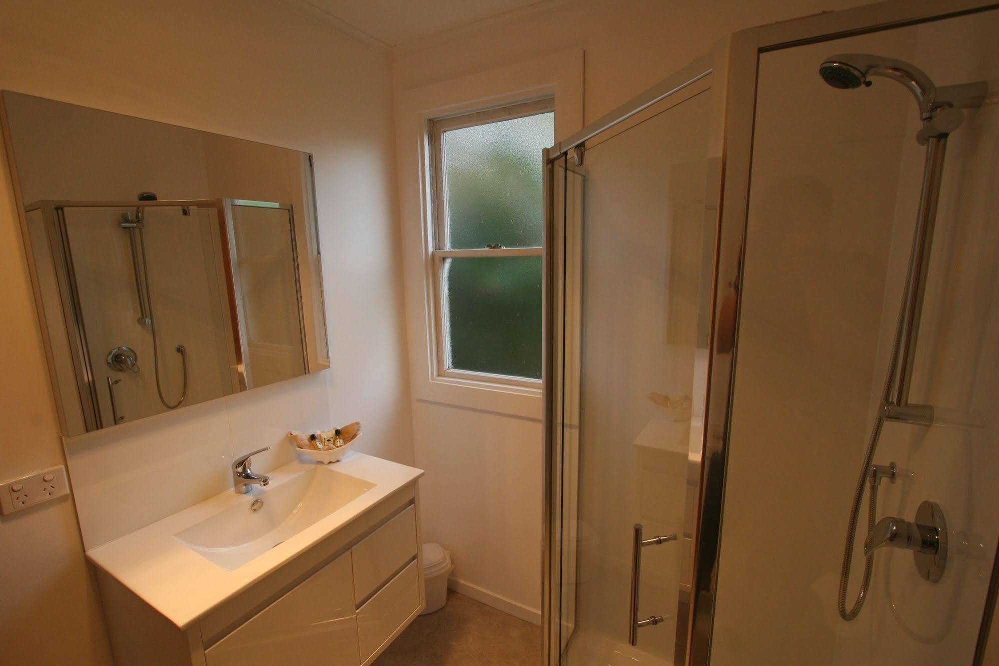 Cedar Cottages Blackmans Bay Экстерьер фото