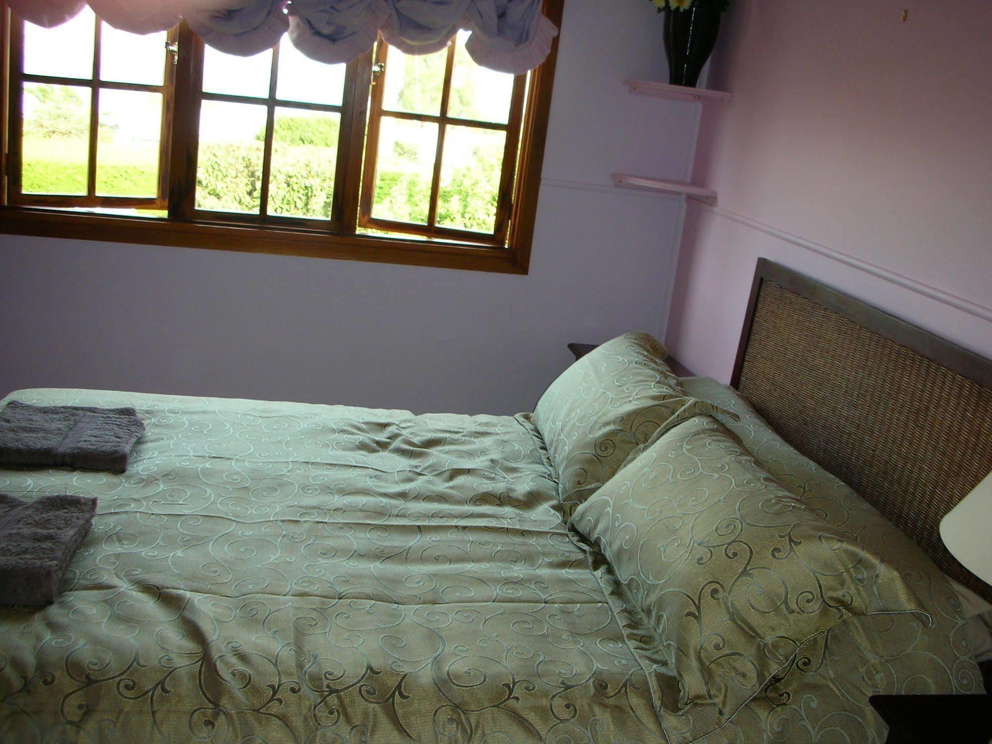 Cedar Cottages Blackmans Bay Экстерьер фото
