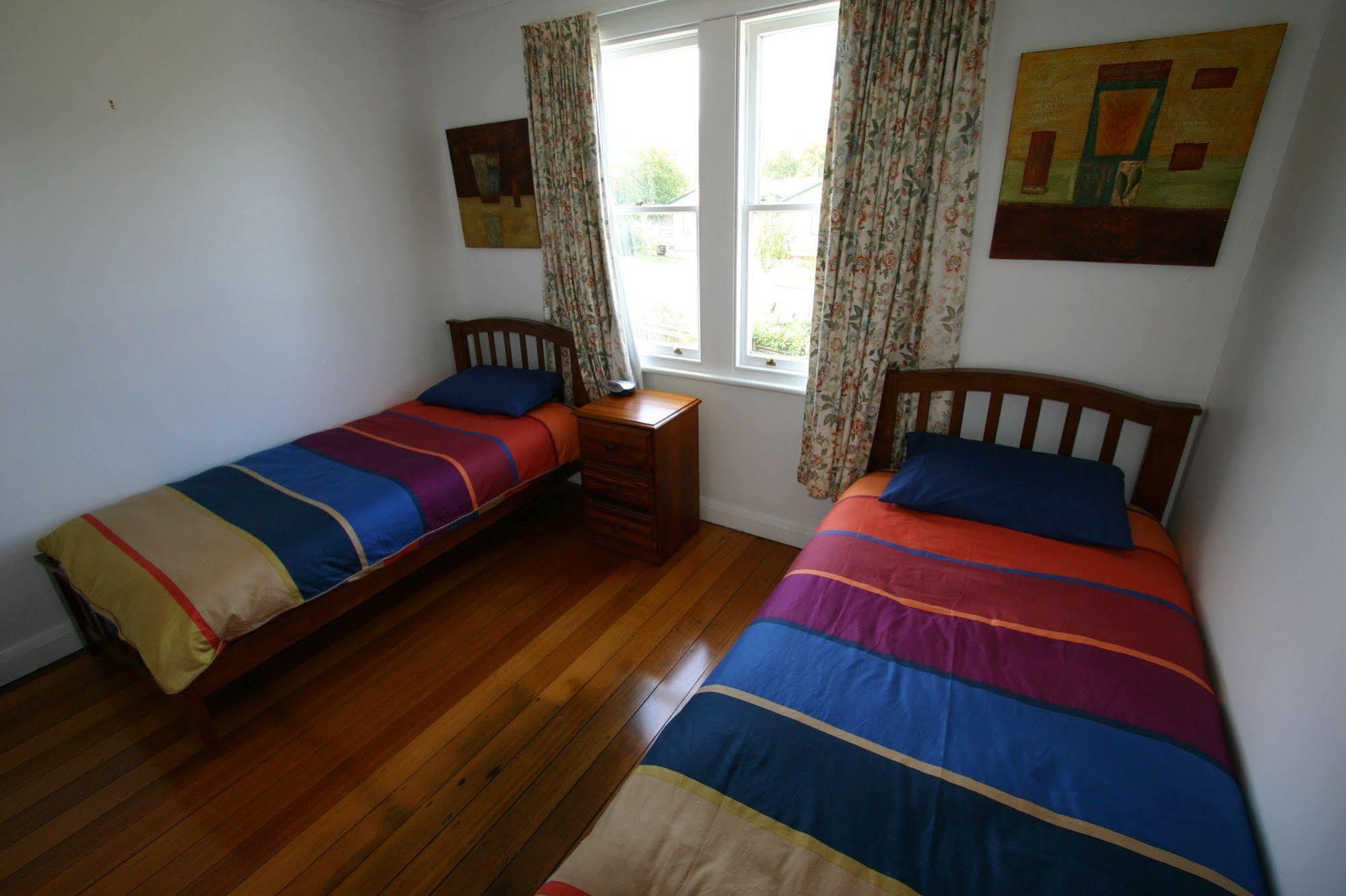 Cedar Cottages Blackmans Bay Экстерьер фото